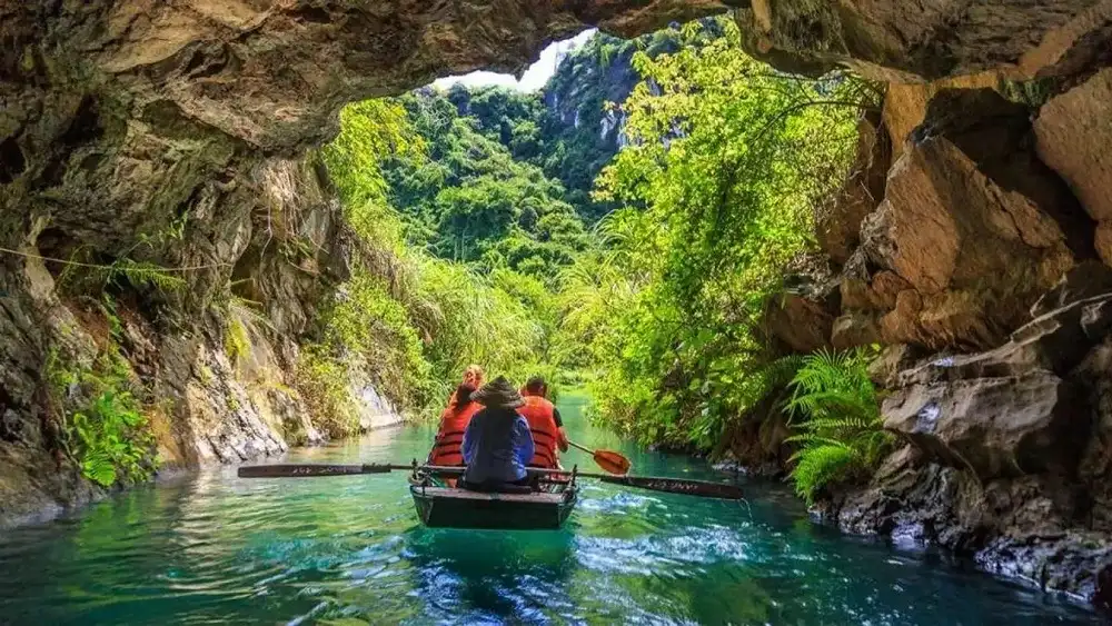 Những điều nên làm tại Tràng An